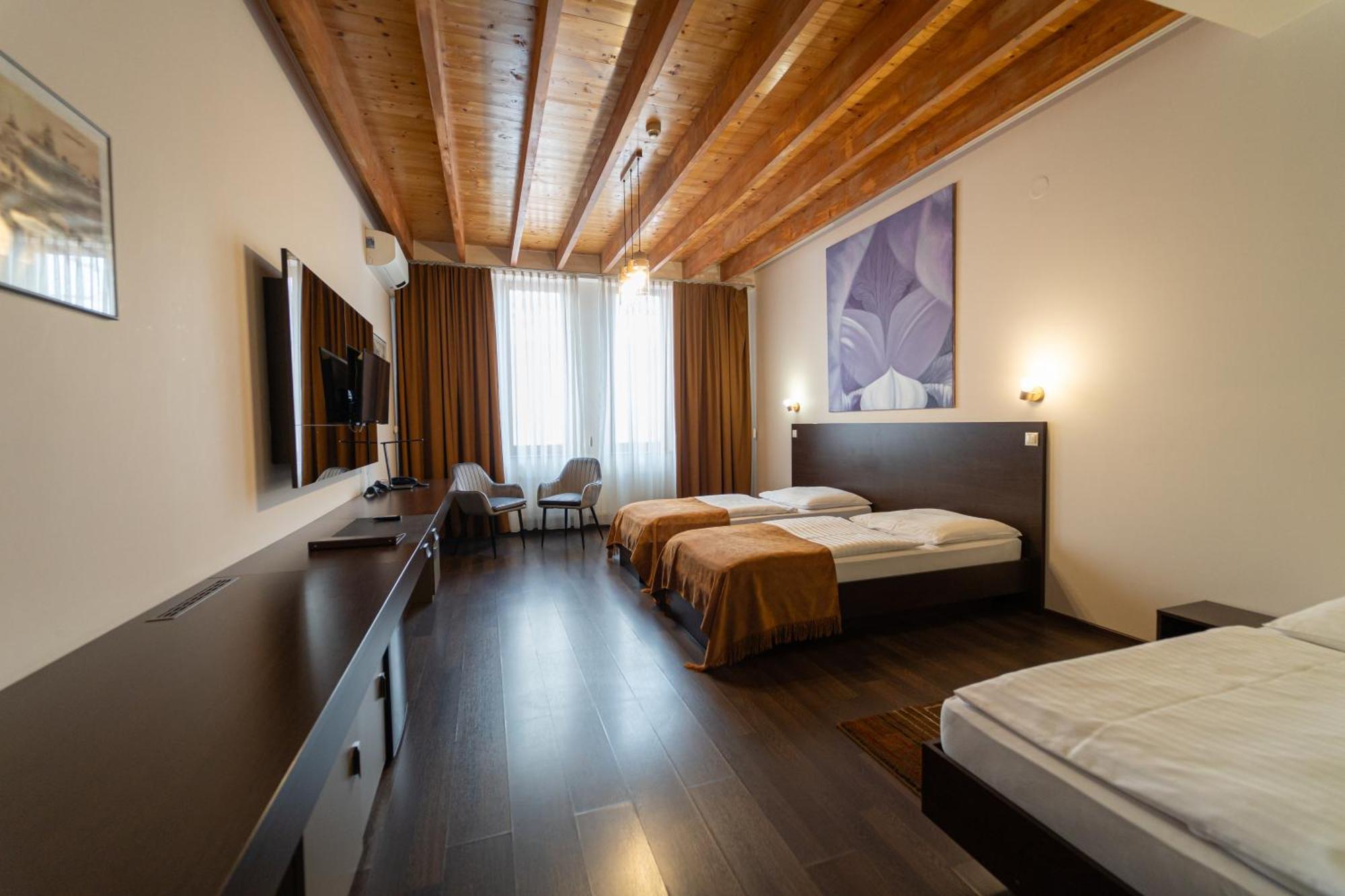 Boutique Hotel Zlaty Dukat Кошице Екстер'єр фото