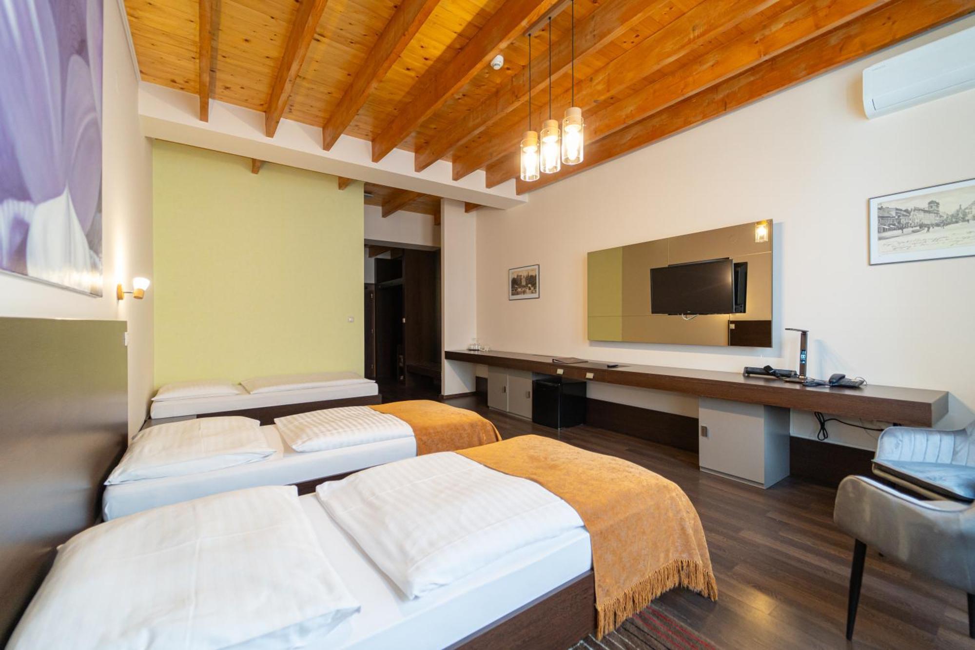 Boutique Hotel Zlaty Dukat Кошице Екстер'єр фото