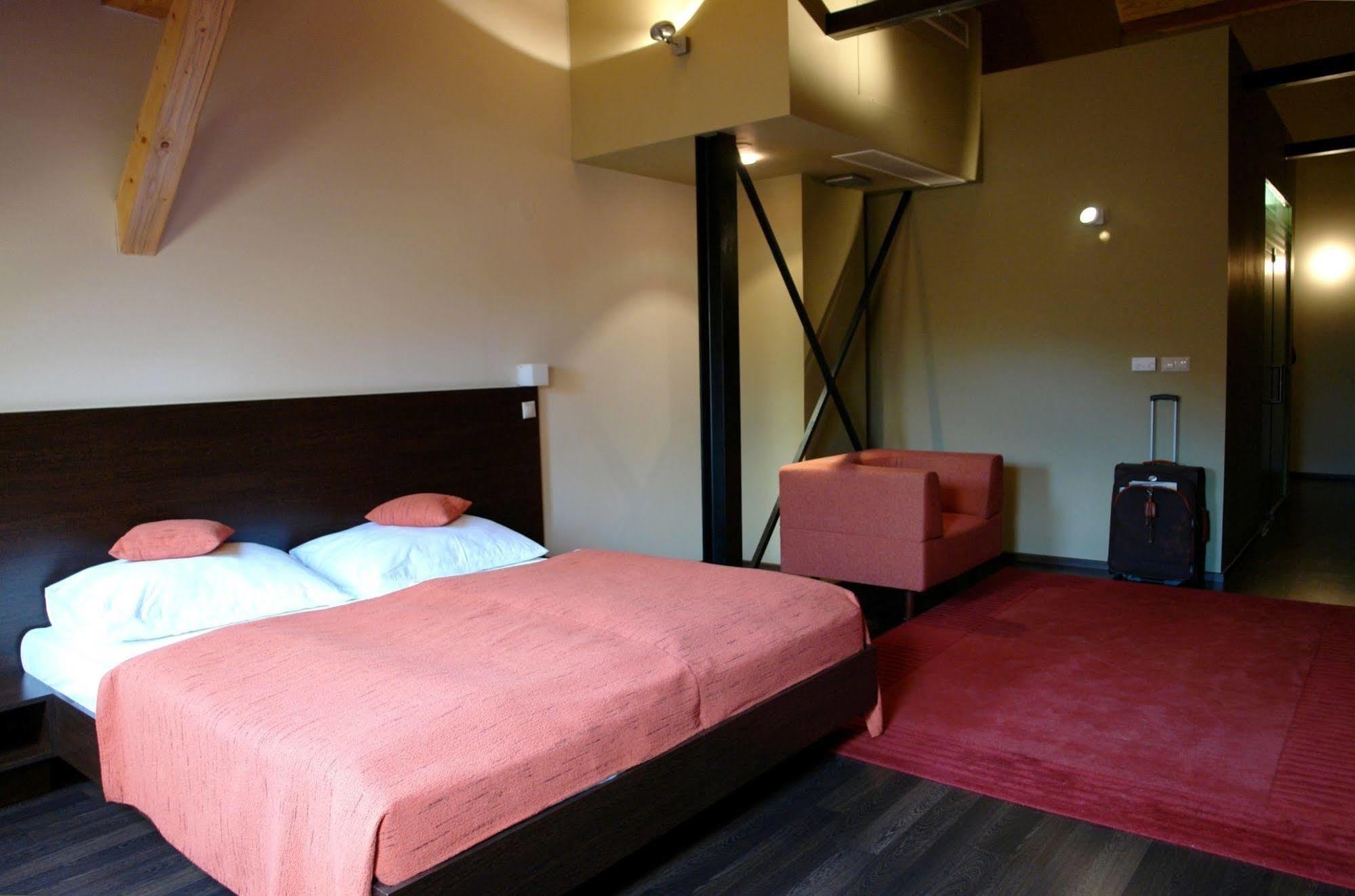 Boutique Hotel Zlaty Dukat Кошице Екстер'єр фото